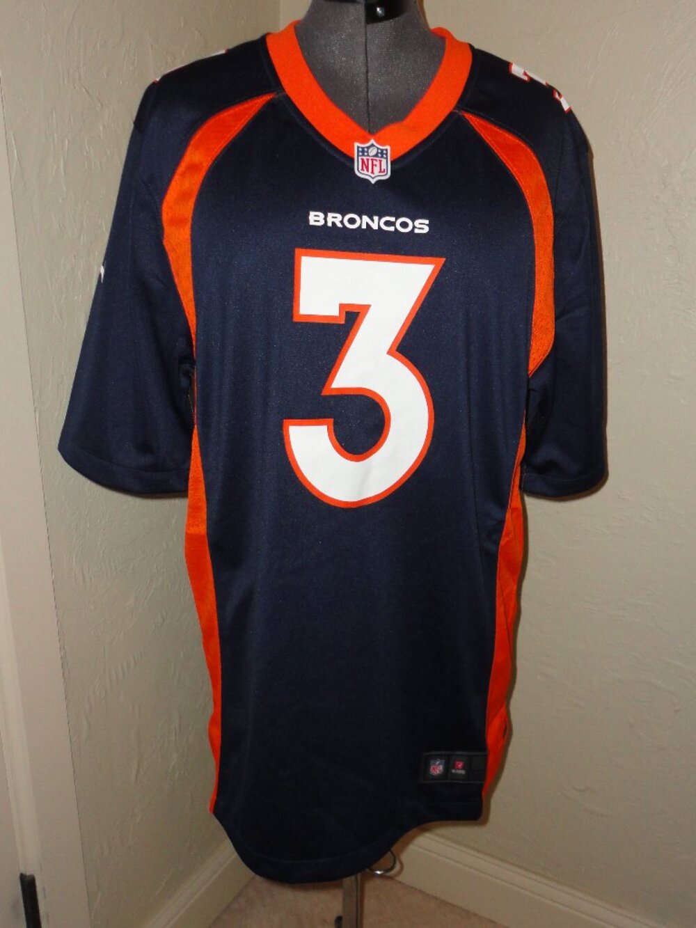 DENVER BRONCOS Blue Men's WILSON #3 Nike NFL Jersey Size L NWT!!!